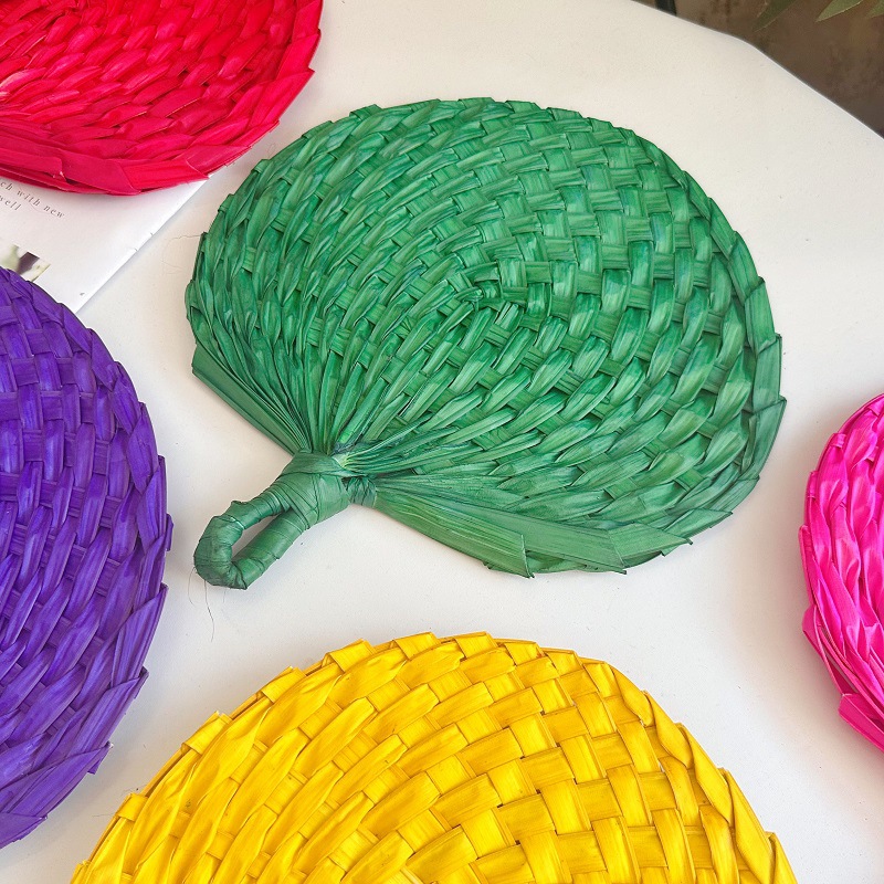 مروحة يدوية صينية الطراز مصنوع - مراجعة Art Craft Leaves وسعره